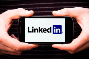 ¿Cómo funciona LinkedIn Live? - Dobuss