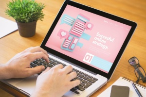 ¿Cómo implementar estrategias de marketing digital - Dobuss