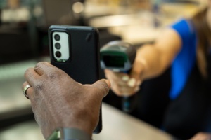 ¿Cómo el entorno digital ha cambiado los hábitos de consumo y compra? - Dobuss